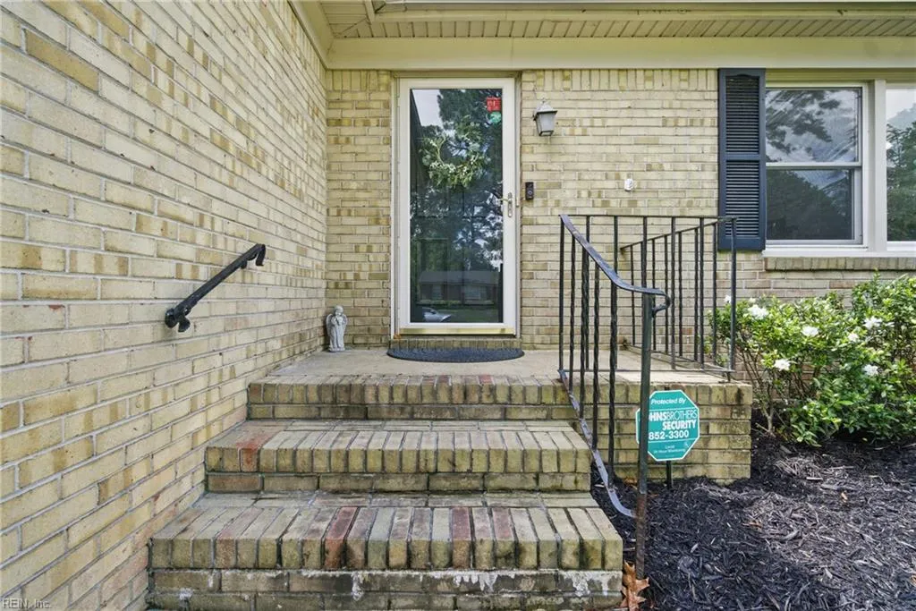 Portsmouth, Virginia 23703, United States, 3 Bedrooms Bedrooms, ,2 BathroomsBathrooms,Residential,Active,136662