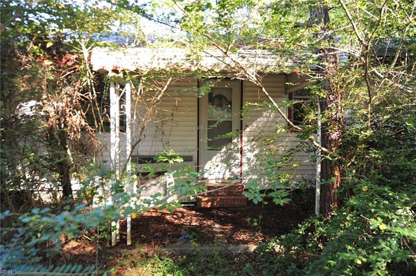 3365 BENEFIT RD, CHESAPEAKE, VA 23322 - Image 70c7db2f1663c7d3e4193ba3d9eb7e13/2113648649