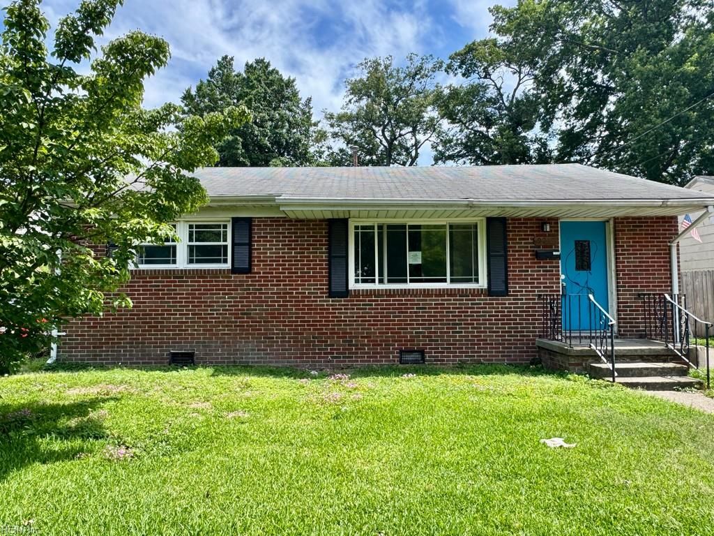Photo of 9218 Mason Creek Road, Norfolk, VA 23503 (MLS # 10637494)