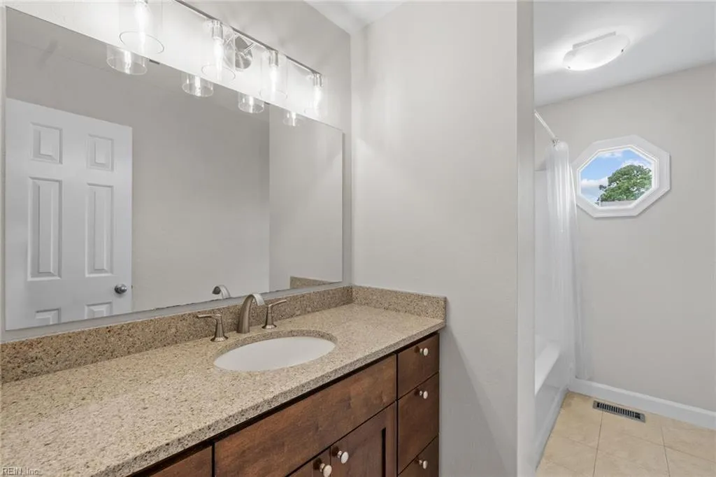 Virginia Beach, Virginia 23456, United States, 4 Bedrooms Bedrooms, ,3 BathroomsBathrooms,Residential,Active,206494