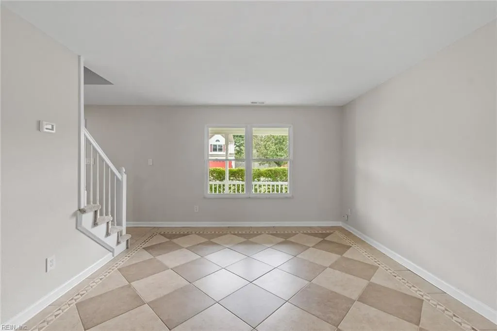 Virginia Beach, Virginia 23456, United States, 4 Bedrooms Bedrooms, ,3 BathroomsBathrooms,Residential,Active,206494