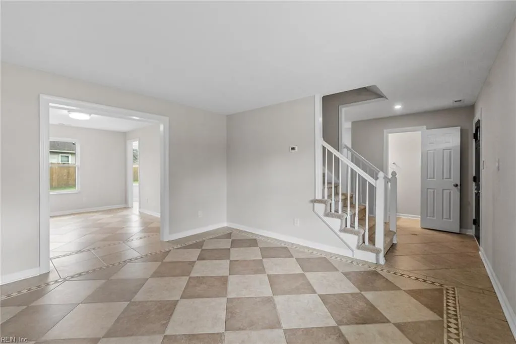 Virginia Beach, Virginia 23456, United States, 4 Bedrooms Bedrooms, ,3 BathroomsBathrooms,Residential,Active,206494