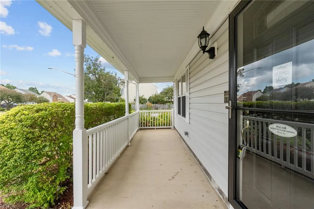 Virginia Beach, Virginia 23456, United States, 4 Bedrooms Bedrooms, ,3 BathroomsBathrooms,Residential,Active,206494