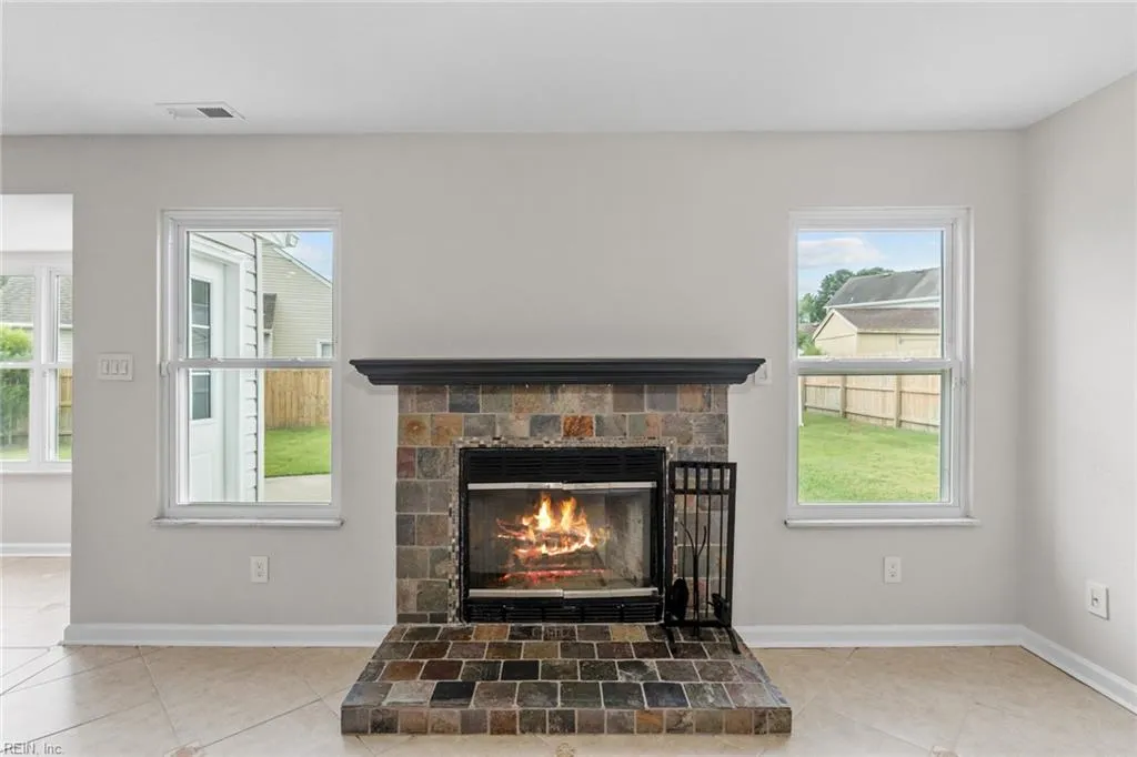 Virginia Beach, Virginia 23456, United States, 4 Bedrooms Bedrooms, ,3 BathroomsBathrooms,Residential,Active,206494