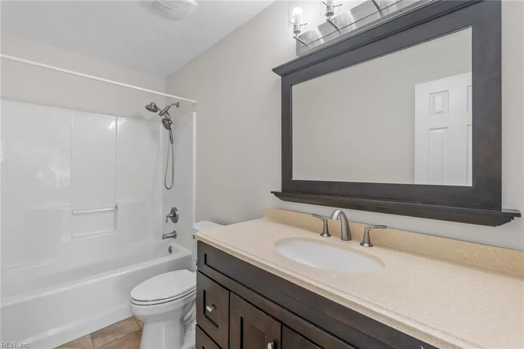 Virginia Beach, Virginia 23456, United States, 4 Bedrooms Bedrooms, ,3 BathroomsBathrooms,Residential,Active,206494