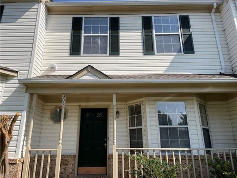 Photo of 305 Wrought Iron Bend, Yorktown, VA 23693 (MLS # 10615077)
