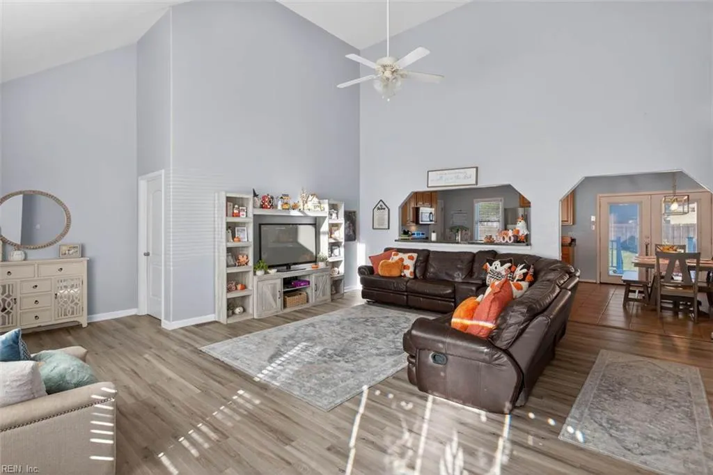 Portsmouth, Virginia 23701, United States, 4 Bedrooms Bedrooms, ,2 BathroomsBathrooms,Residential,Active,233278