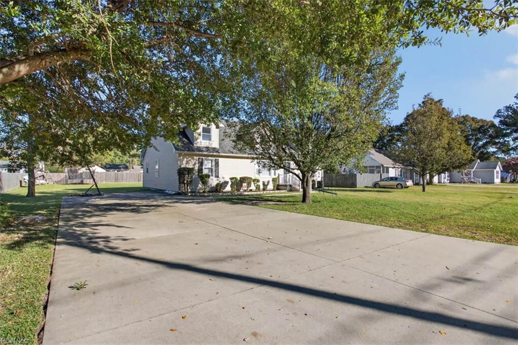 Photo of 12 Sunset Lane, Portsmouth, VA 23701 (MLS # 10607130)