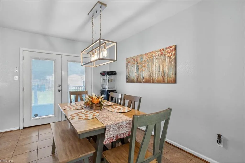 Portsmouth, Virginia 23701, United States, 4 Bedrooms Bedrooms, ,2 BathroomsBathrooms,Residential,Active,233278