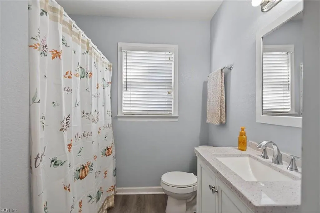 Portsmouth, Virginia 23701, United States, 4 Bedrooms Bedrooms, ,2 BathroomsBathrooms,Residential,Active,233278