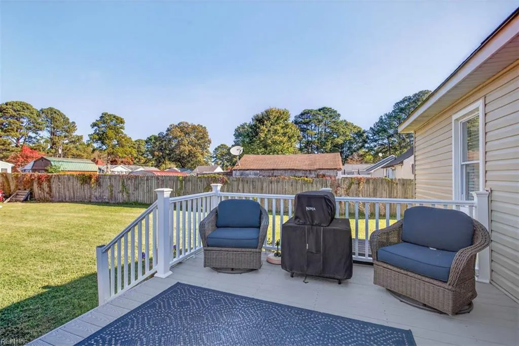 Portsmouth, Virginia 23701, United States, 4 Bedrooms Bedrooms, ,2 BathroomsBathrooms,Residential,Active,233278