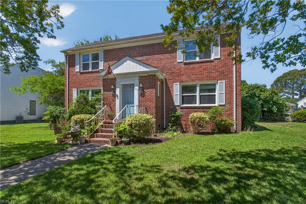 Photo of 215 Riverside Drive, Portsmouth, VA 23707 (MLS # 10634191)
