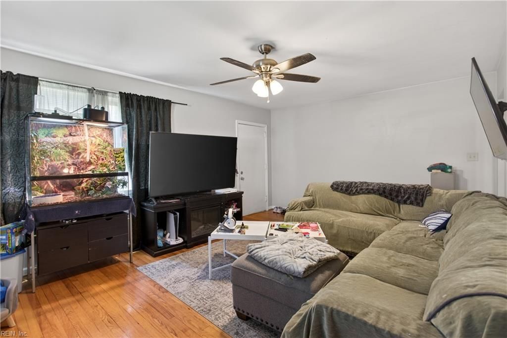 Photo of 215 Riverside Drive, Portsmouth, VA 23707 (MLS # 10634191)