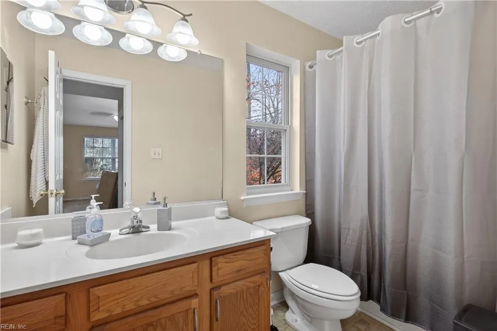 Newport News, Virginia 23603, United States, 4 Bedrooms Bedrooms, ,3 BathroomsBathrooms,Residential,Active,255162