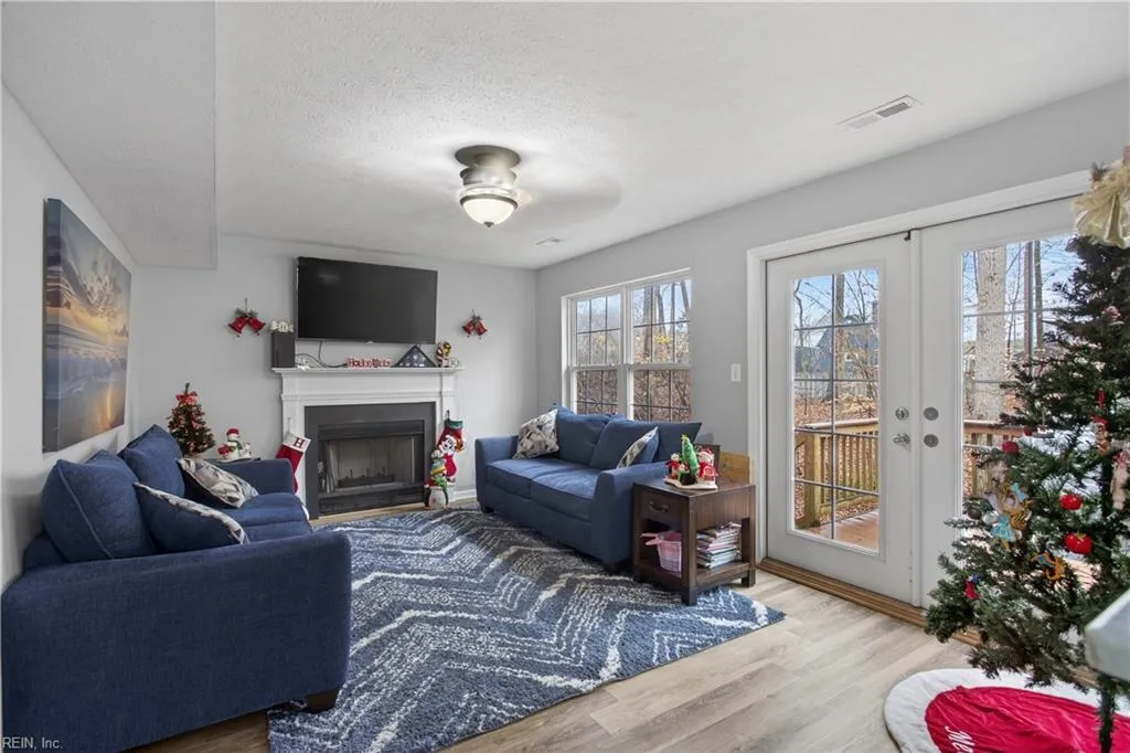 Newport News, Virginia 23603, United States, 4 Bedrooms Bedrooms, ,3 BathroomsBathrooms,Residential,Active,255162