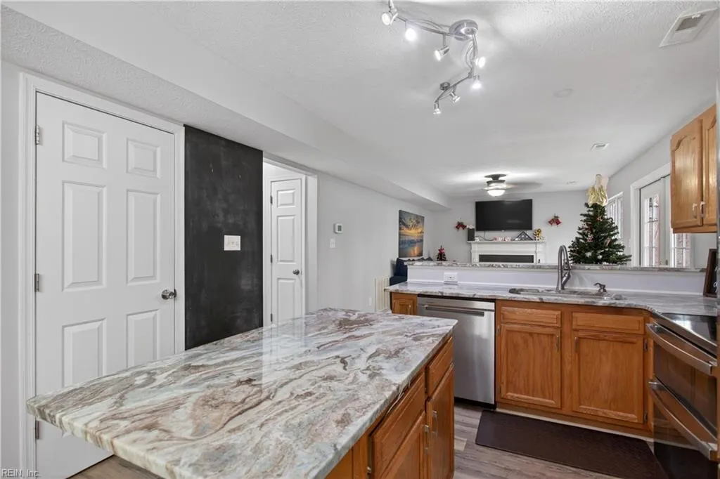 Newport News, Virginia 23603, United States, 4 Bedrooms Bedrooms, ,3 BathroomsBathrooms,Residential,Active,255162