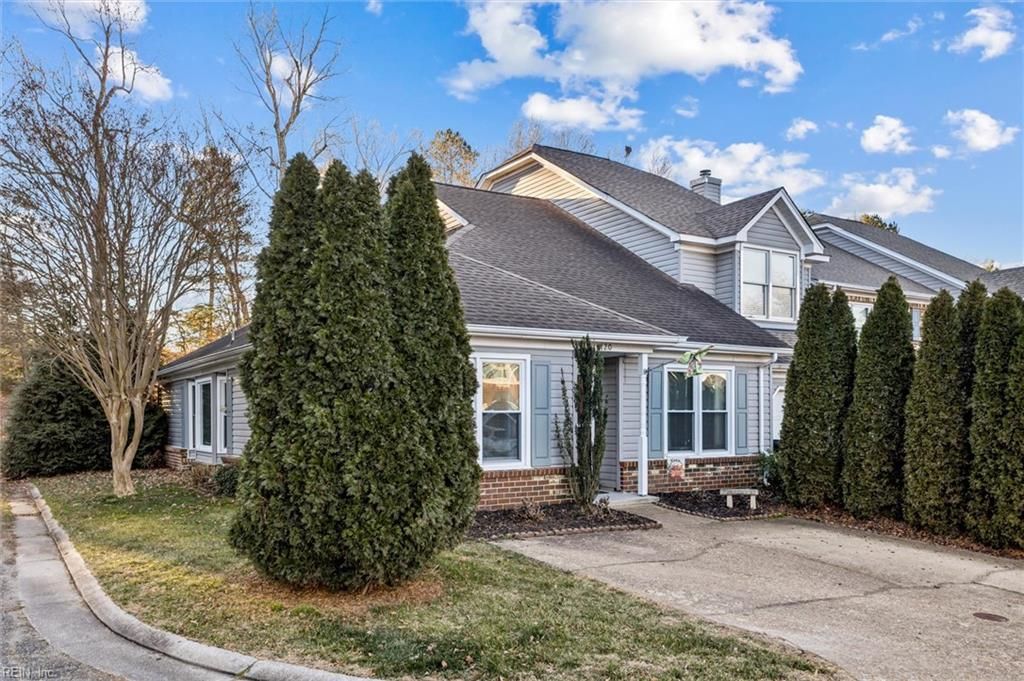 Photo of 120 Gnarled Oak Lane, Yorktown, VA 23692 (MLS # 10616728)