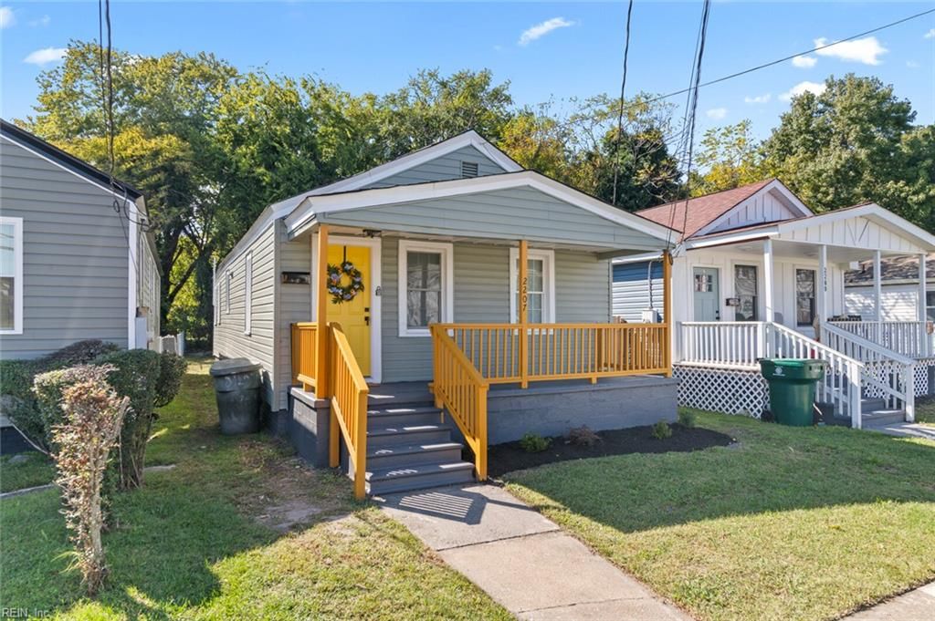 Photo of 2207 Marshall Avenue, Newport News, VA 23607 (MLS # 10605947)