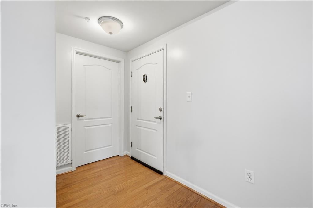 Photo of 249 W Freemason Street #206, Norfolk, VA 23510 (MLS # 10641468)
