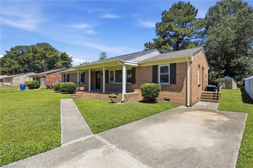 Photo of 4108 Sunnyfields Road, Portsmouth, VA 23703 (MLS # 10637156)