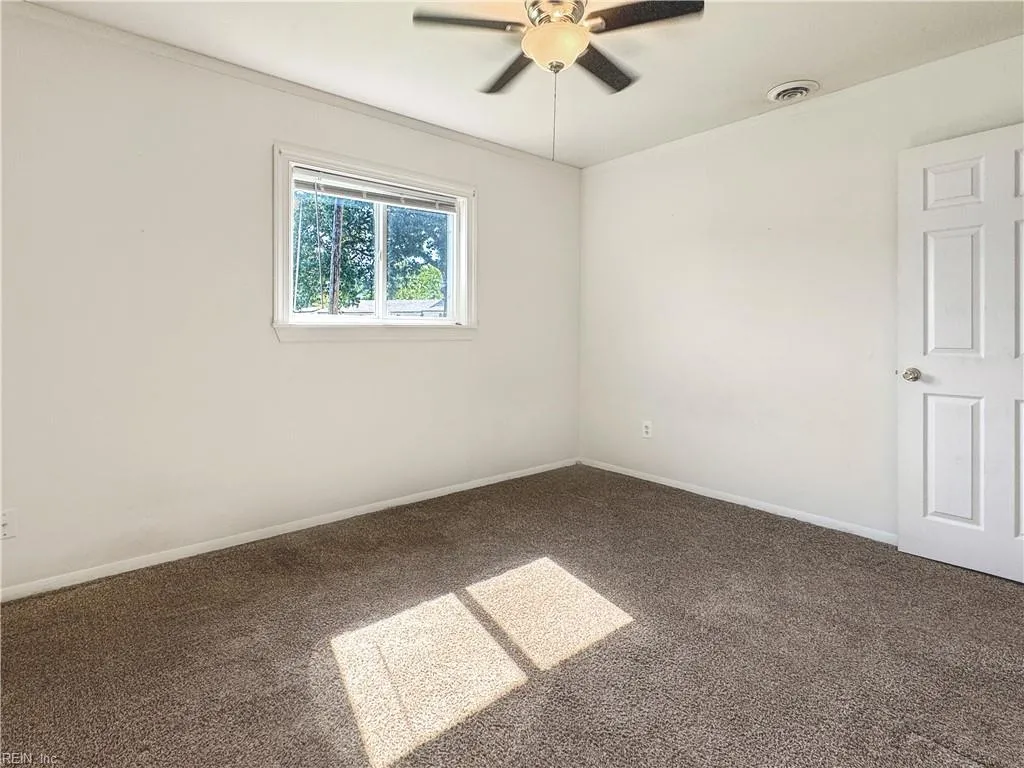 Hampton, Virginia 23663, United States, 3 Bedrooms Bedrooms, ,1 BathroomBathrooms,Residential,Active,155645