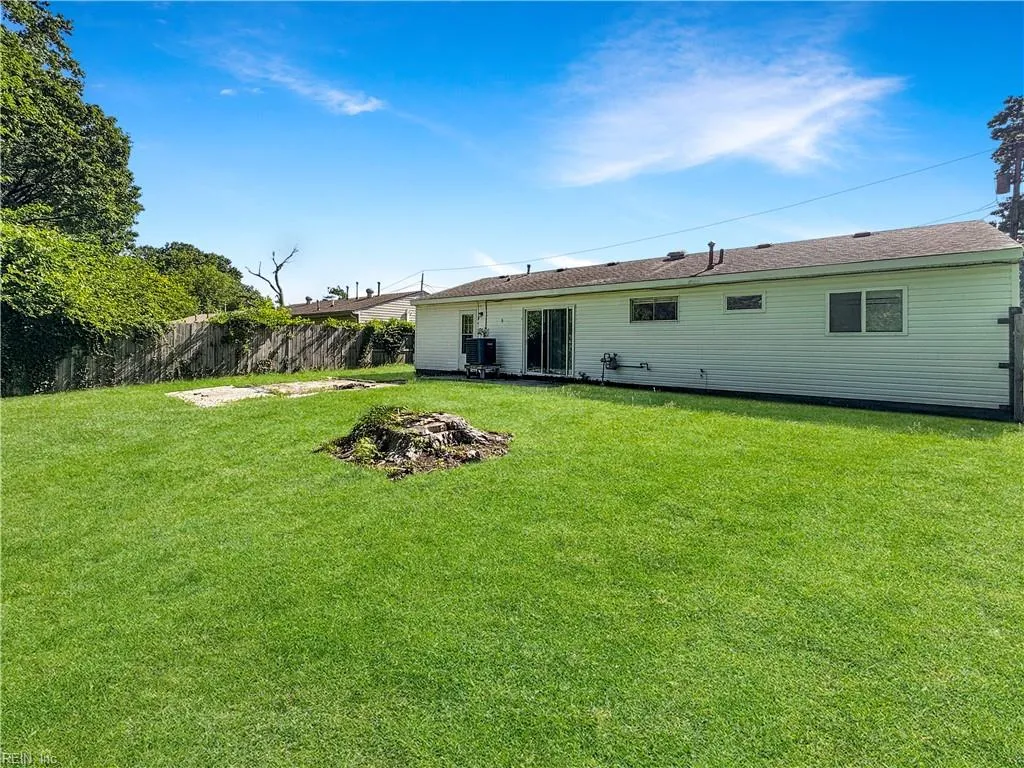 Hampton, Virginia 23663, United States, 3 Bedrooms Bedrooms, ,1 BathroomBathrooms,Residential,Active,155645