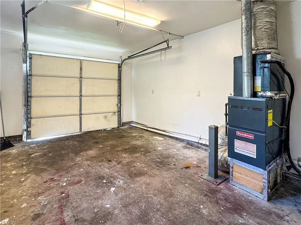 Hampton, Virginia 23663, United States, 3 Bedrooms Bedrooms, ,1 BathroomBathrooms,Residential,Active,155645