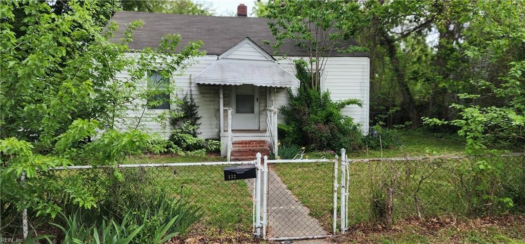 Photo of 132 Roland Drive, Hampton, VA 23669 (MLS # 10629917)