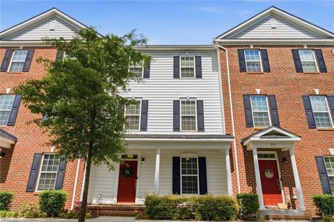 Photo of 215 Runnel Street, Hampton, VA 23666 (MLS # 10631164)