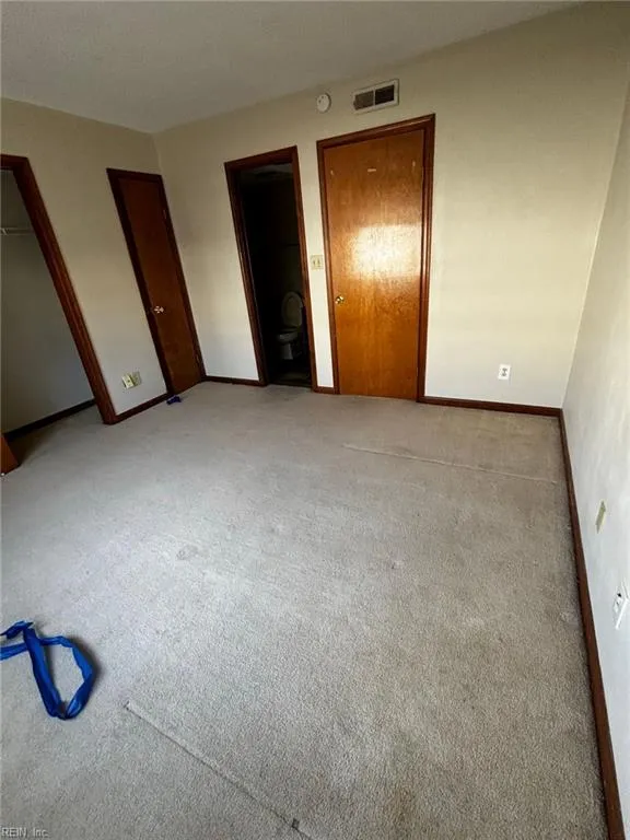 Norfolk, Virginia 23507, United States, 2 Bedrooms Bedrooms, ,3 BathroomsBathrooms,Residential,Pending,180433