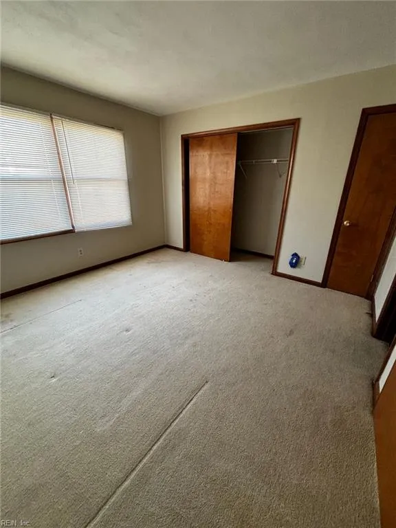 Norfolk, Virginia 23507, United States, 2 Bedrooms Bedrooms, ,3 BathroomsBathrooms,Residential,Pending,180433