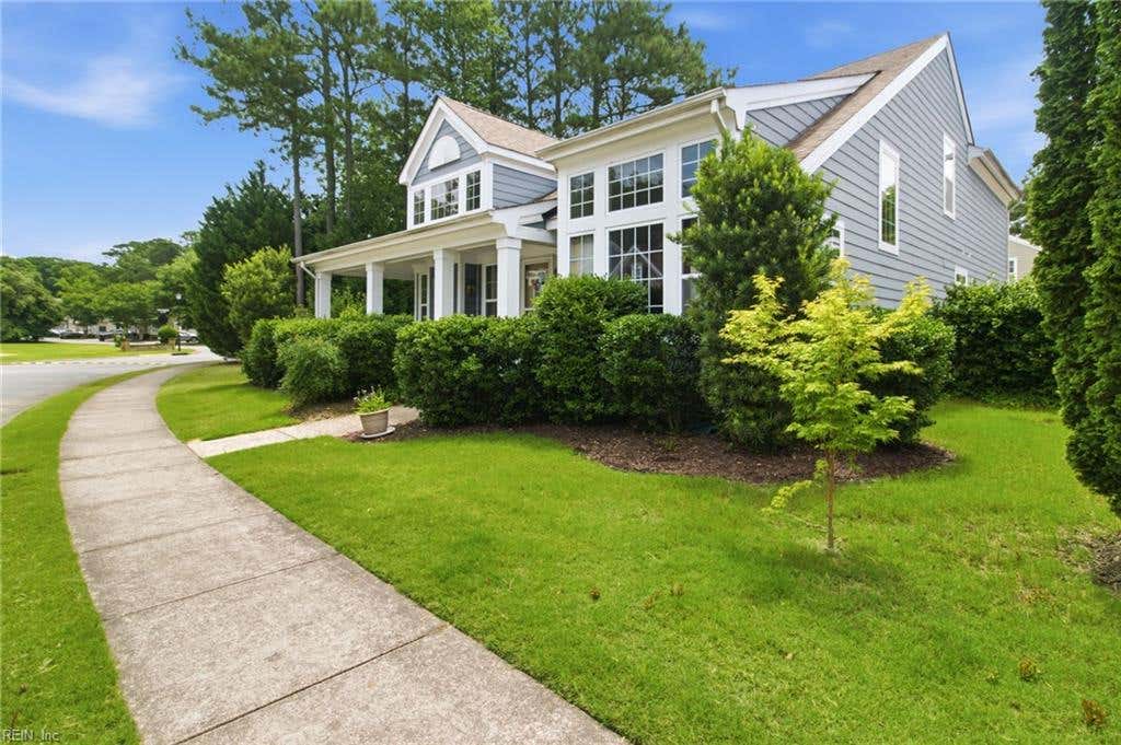 Photo of 5565 Memorial Drive, Virginia Beach, VA 23455 (MLS # 10640128)