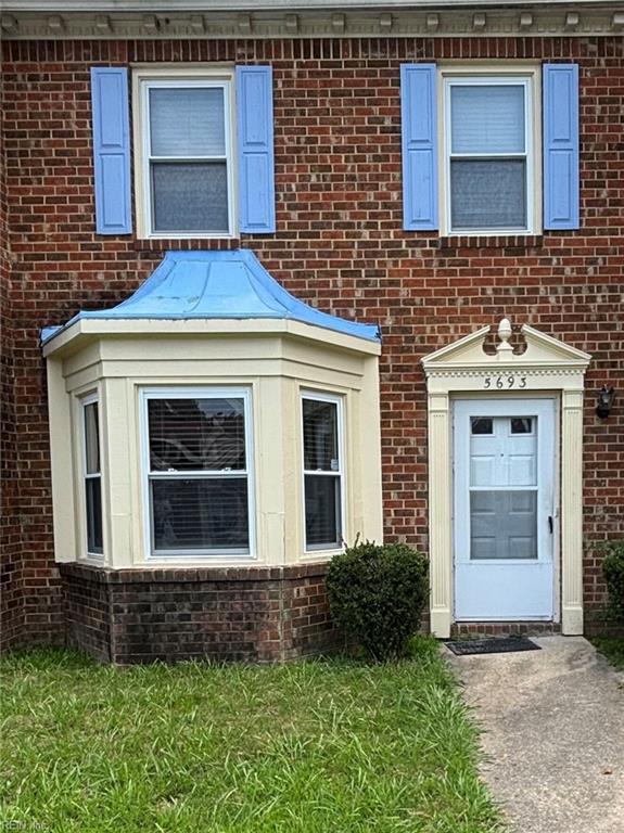 Photo of 5693 Rivermill Circle, Portsmouth, VA 23703 (MLS # 10648156)
