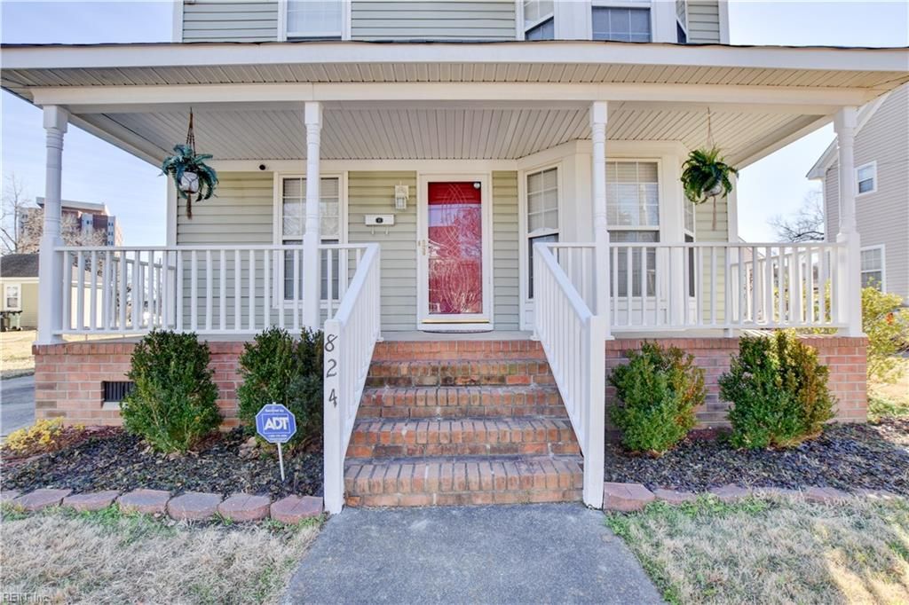 Photo of 824 Marshall Avenue, Norfolk, VA 23504 (MLS # 10614344)