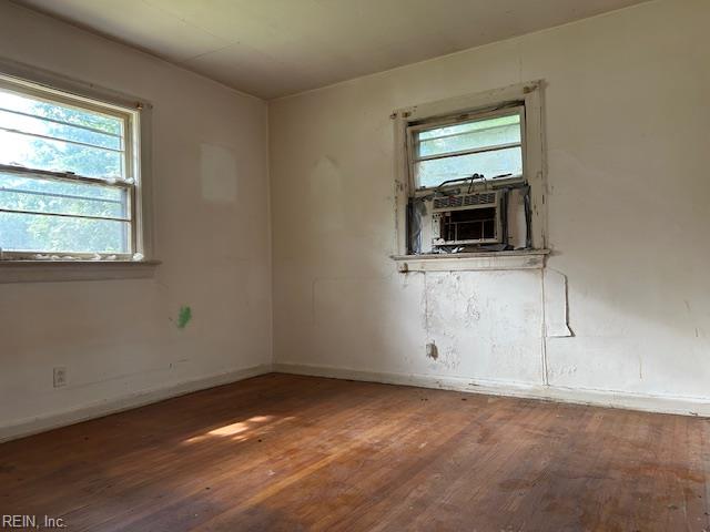 616 S Rosemont RD