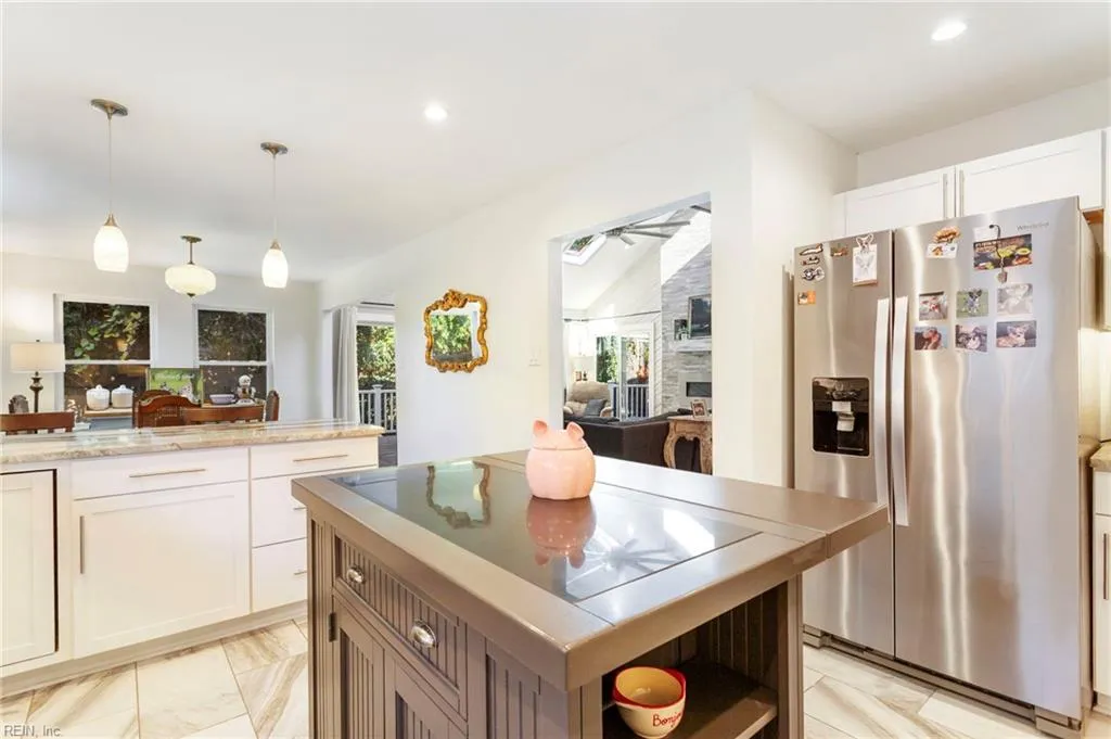 Virginia Beach, Virginia 23454, United States, 3 Bedrooms Bedrooms, ,3 BathroomsBathrooms,Residential,Active,254434