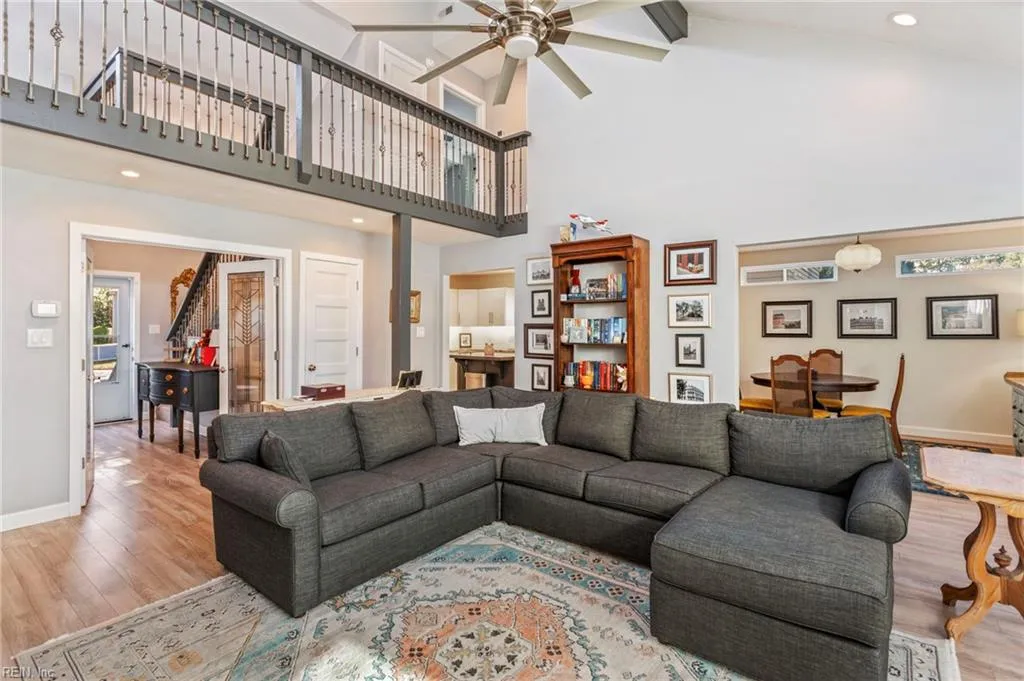 Virginia Beach, Virginia 23454, United States, 3 Bedrooms Bedrooms, ,3 BathroomsBathrooms,Residential,Active,254434