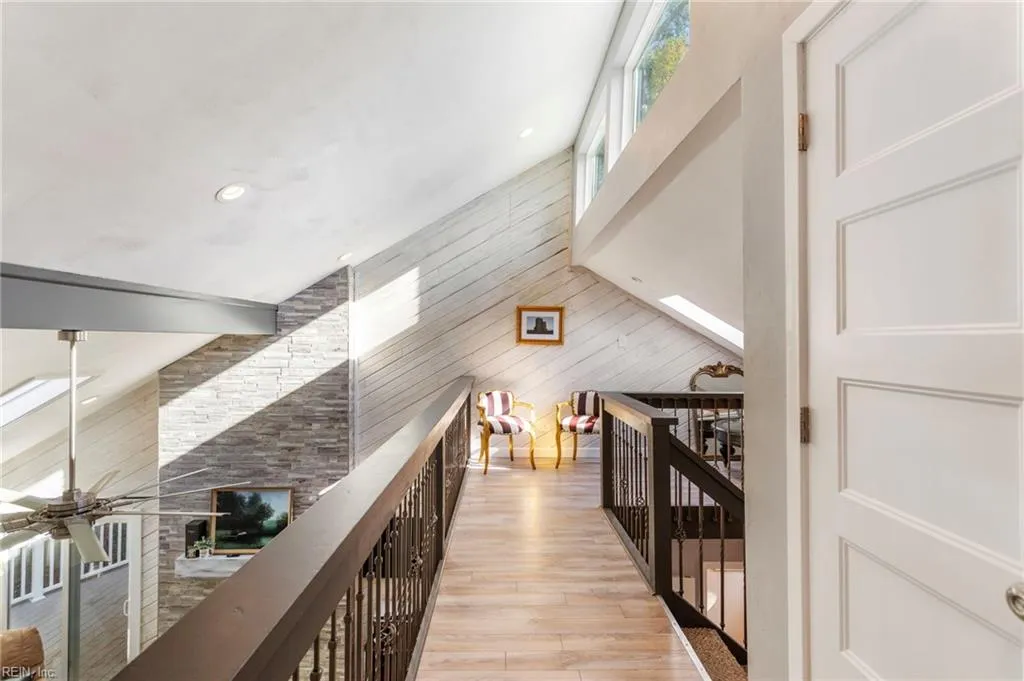 Virginia Beach, Virginia 23454, United States, 3 Bedrooms Bedrooms, ,3 BathroomsBathrooms,Residential,Active,254434