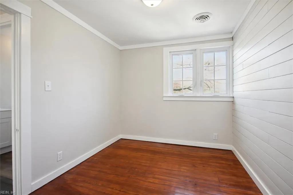 Newport News, Virginia 23601, United States, 2 Bedrooms Bedrooms, ,1 BathroomBathrooms,Residential,Pending,26708