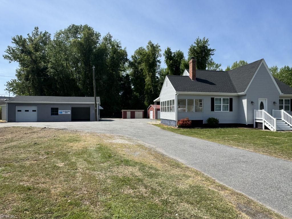 Photo of 1253 Wilroy Road, Suffolk, VA 23434 (MLS # 10630325)