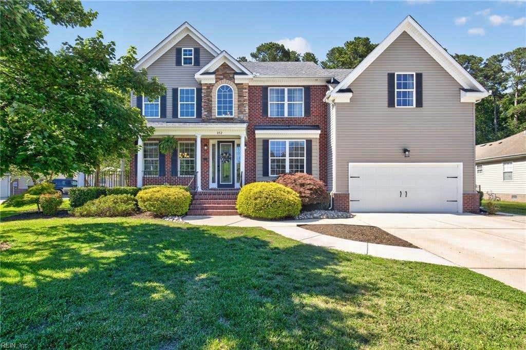 Photo of 852 Dawson Circle, Chesapeake, VA 23322 (MLS # 10635990)