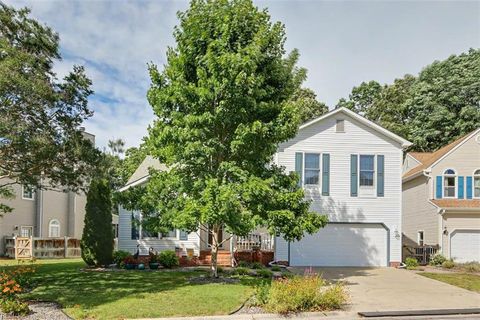 Photo of 855 Lancaster Lane, Newport News, VA 23602 (MLS # 10640453)