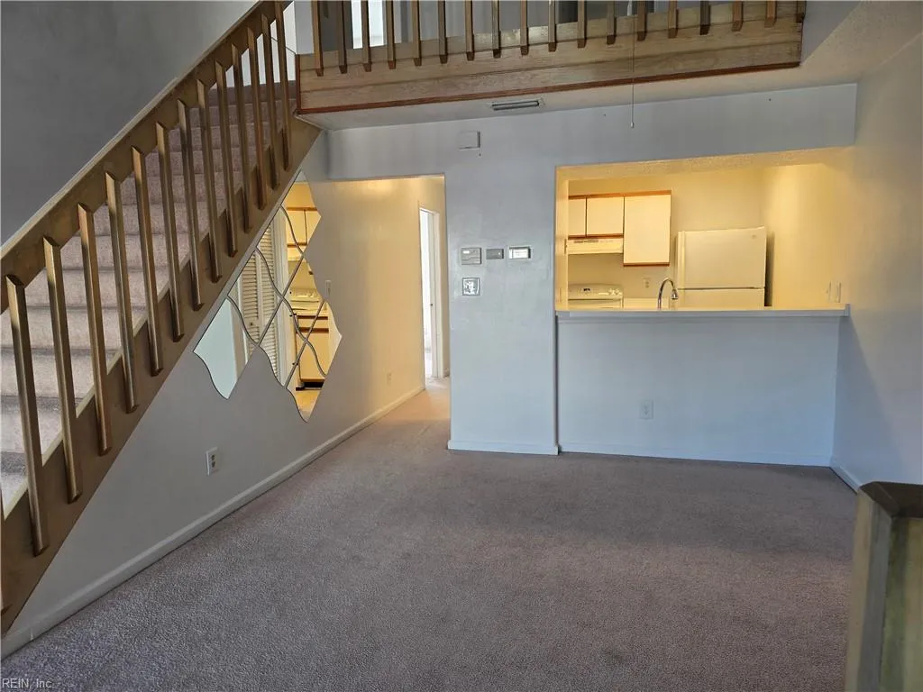 Virginia Beach, Virginia 23455, United States, 2 Bedrooms Bedrooms, ,2 BathroomsBathrooms,Residential,Active,27178