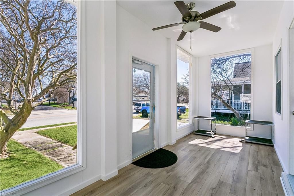 Photo of 307 N First Street, Hampton, VA 23664 (MLS # 10626360)