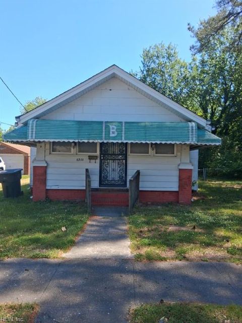 Photo of 1711 Lansing Avenue, Portsmouth, VA 23704 (MLS # 10631518)