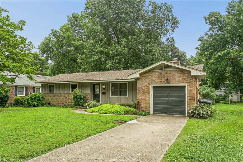 Photo of 11 Miller Road, Newport News, VA 23602 (MLS # 10646462)
