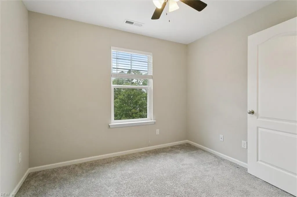 Williamsburg, Virginia 23188, United States, 4 Bedrooms Bedrooms, ,4 BathroomsBathrooms,Residential,Active,253940