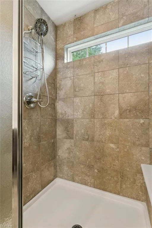 Williamsburg, Virginia 23188, United States, 4 Bedrooms Bedrooms, ,4 BathroomsBathrooms,Residential,Active,253940