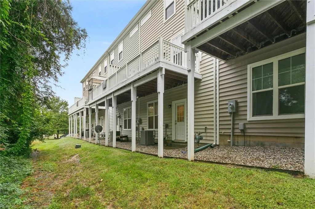 Williamsburg, Virginia 23188, United States, 4 Bedrooms Bedrooms, ,4 BathroomsBathrooms,Residential,Active,253940