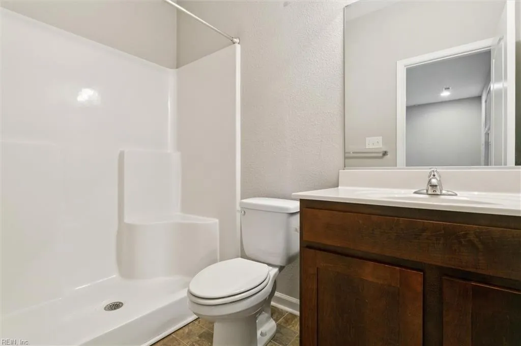 Williamsburg, Virginia 23188, United States, 4 Bedrooms Bedrooms, ,4 BathroomsBathrooms,Residential,Active,253940